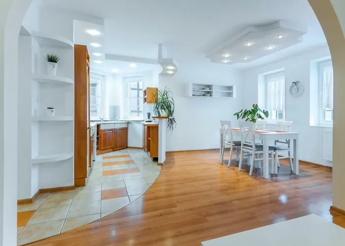 Na Starowce Apartment